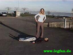 the first Lady at 16.March.2001,who step on legfan with her sneakers...great lady!!!
